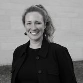 Bild zeit Sara Becker, Koordinatorin bei infernum.